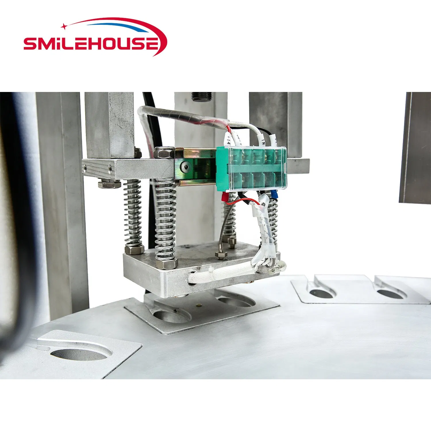 Automatic Jelly Yogurt Ice Cream Juice Sugar Honey Rotary Cup Discal Filling Capping Sealing Machine