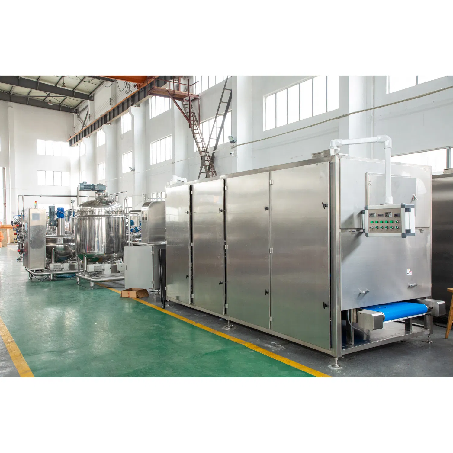 Letter Shaped Fruit Flavor Vitamin Gummy Candy Production Line Filling Candy Machinery Bear Jelly/Gummy Candy Making Machine